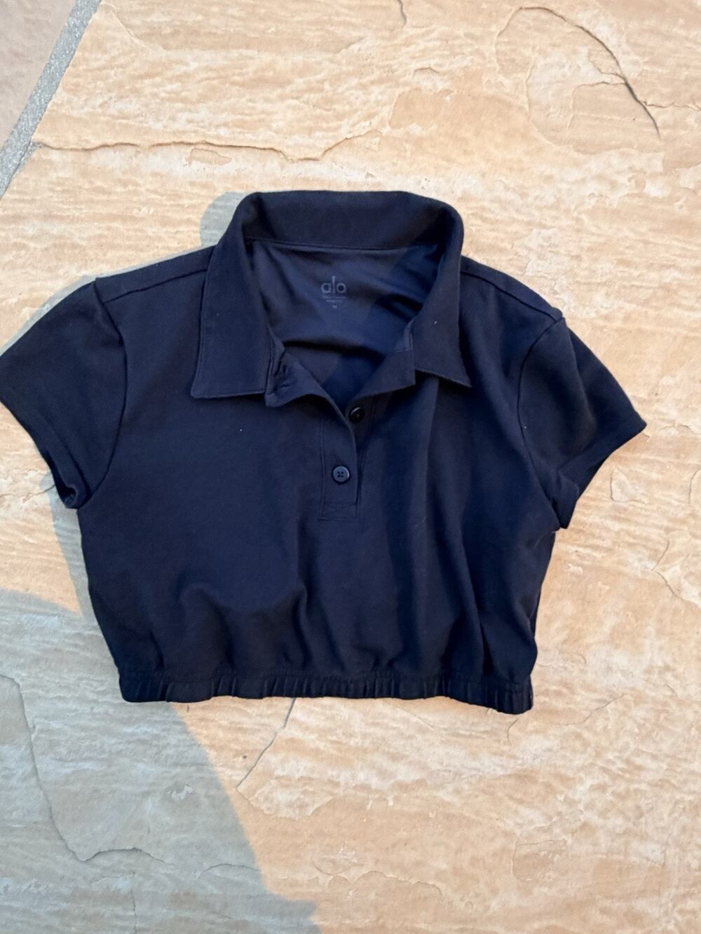 ALO Cropped Prestige Polo Black Size Medium